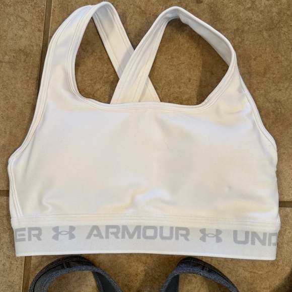 NEW UNDER ARMOUR 3 PC Sports bra Compression Bra Lot SIZE XS/S - Picture 5 of 8